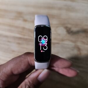 Fitbit Luxe Special Edition